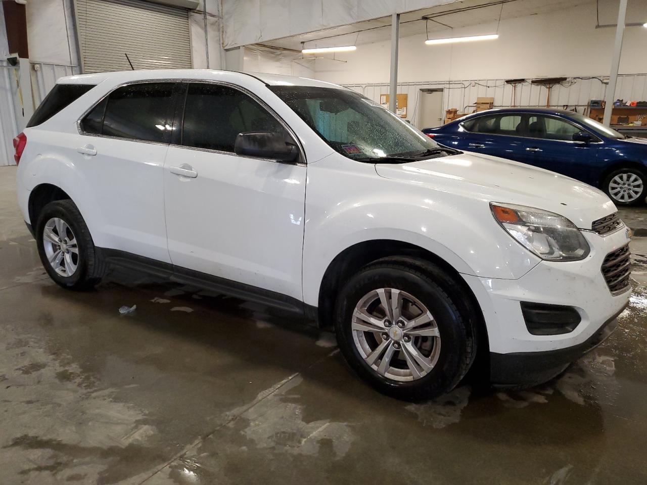 2016 Chevrolet Equinox Ls - Фото 4