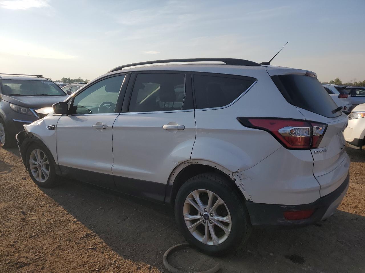 2018 Ford Escape Se - Фото 2