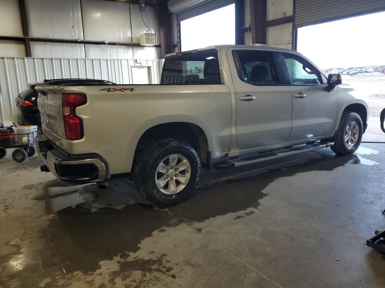 2021 Chevrolet Silverado K1500 Lt - Image 3