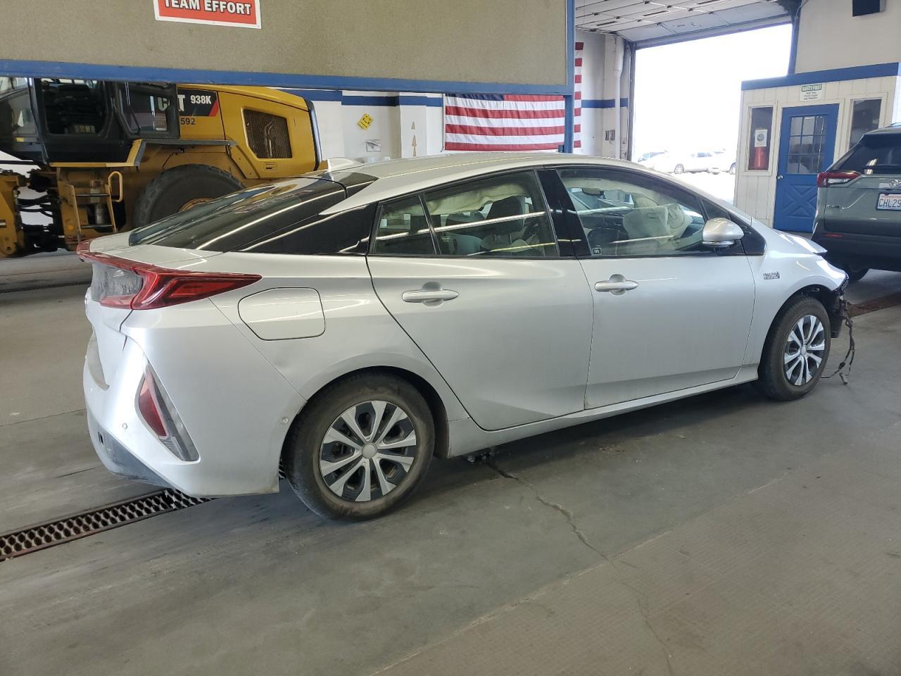 2017 Toyota Prius Prime - Фото 3