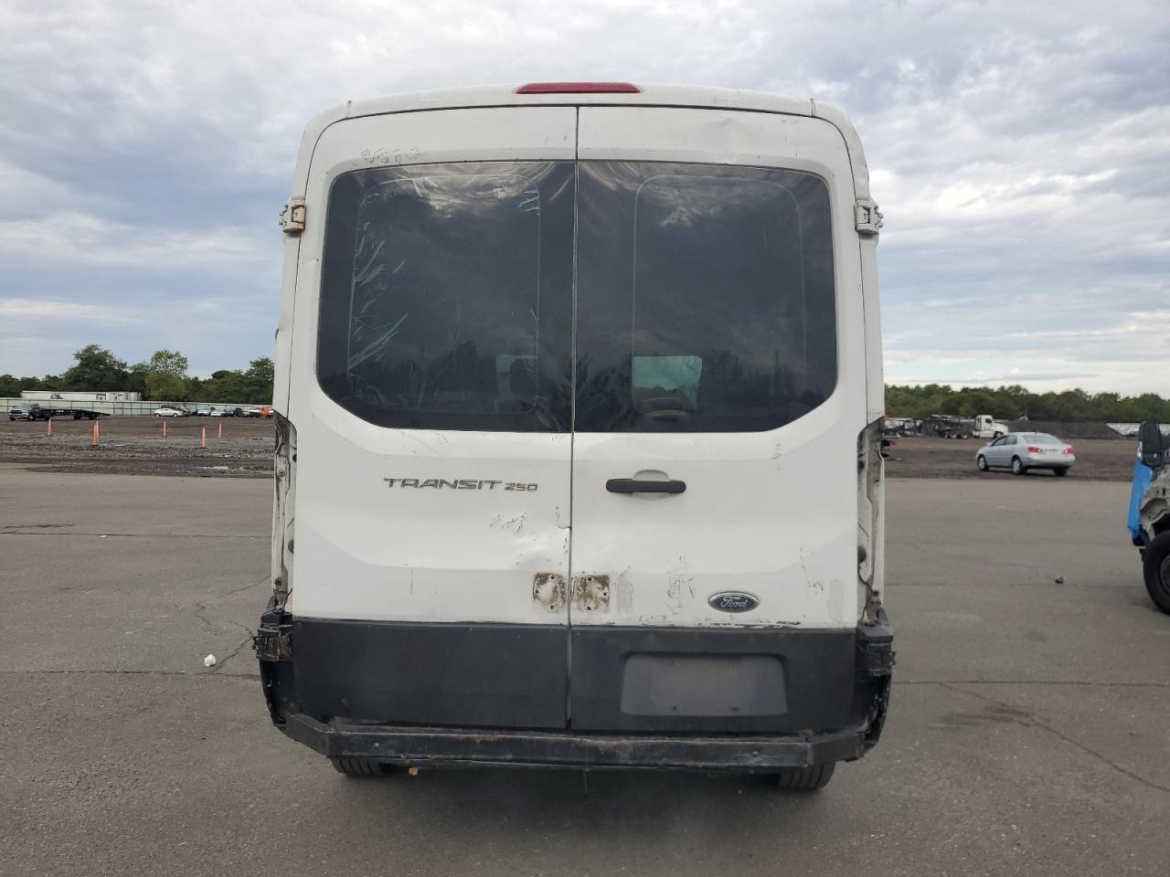 2015 Ford Transit T-250 - Image 6