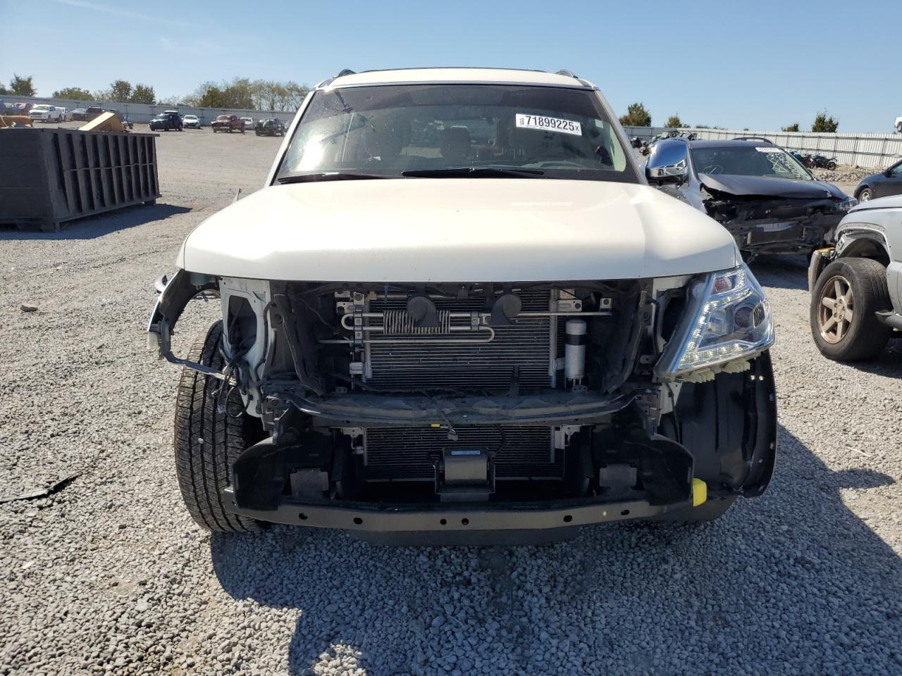 2020 Nissan Armada Sv - Image 5