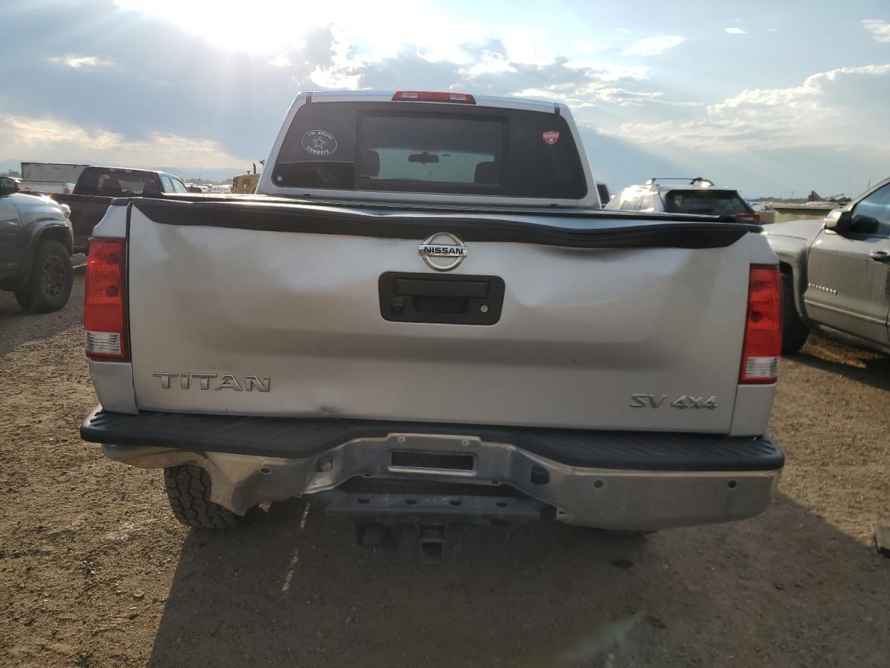 2015 Nissan Titan S - Фото 6