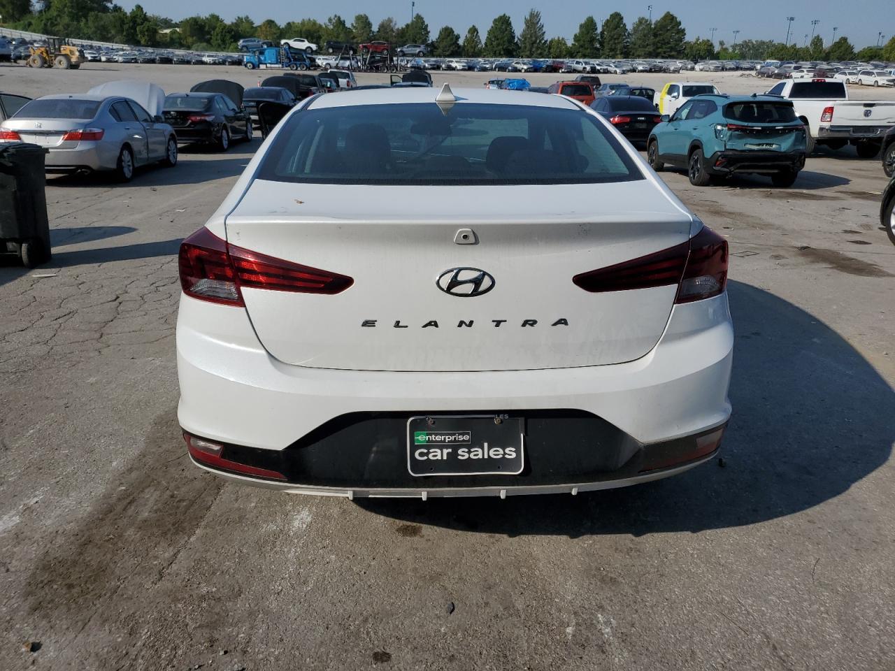 2020 Hyundai Elantra Sel - Фото 6