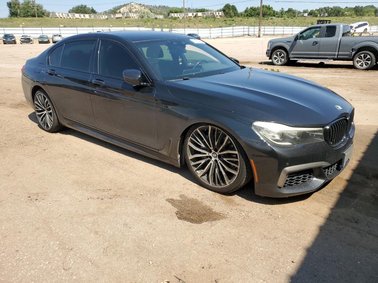 2019 BMW 740 I - Фото 4