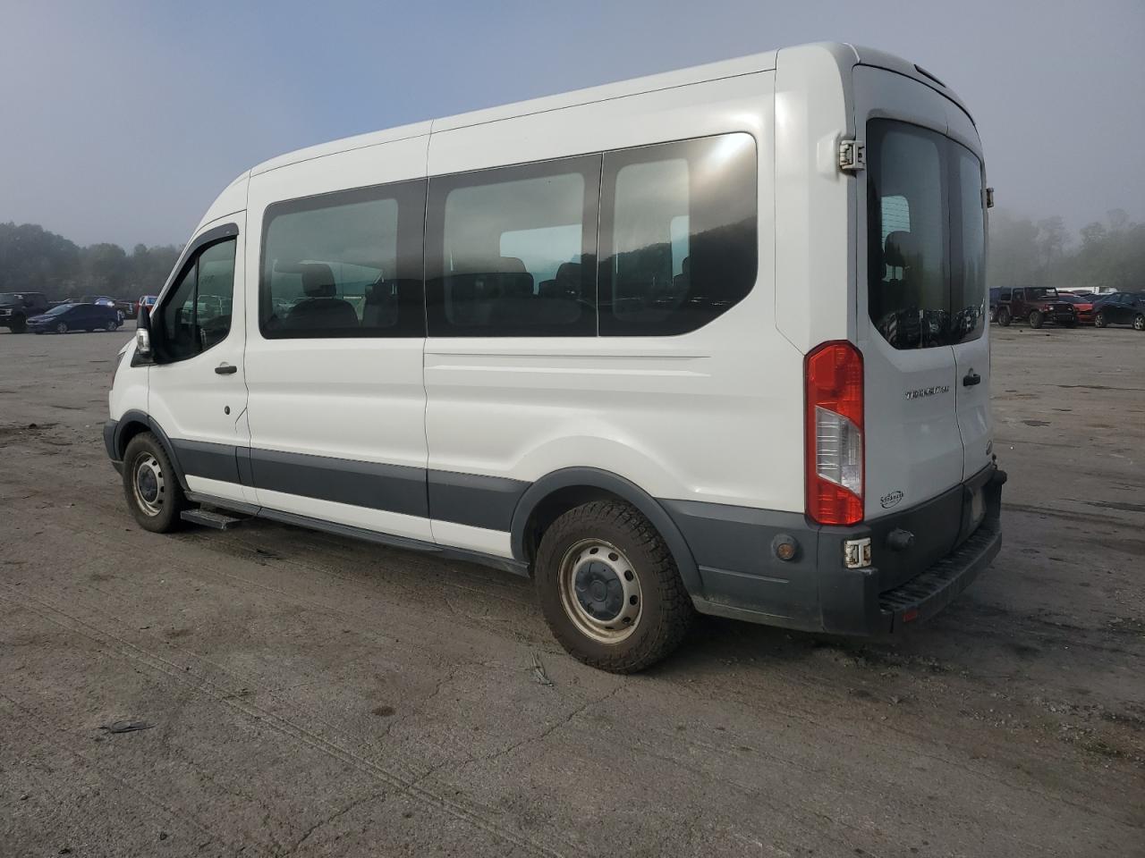 2017 Ford Transit T-350 - Фото 2