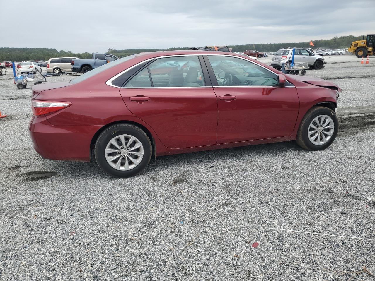 2017 Toyota Camry Le - Фото 3