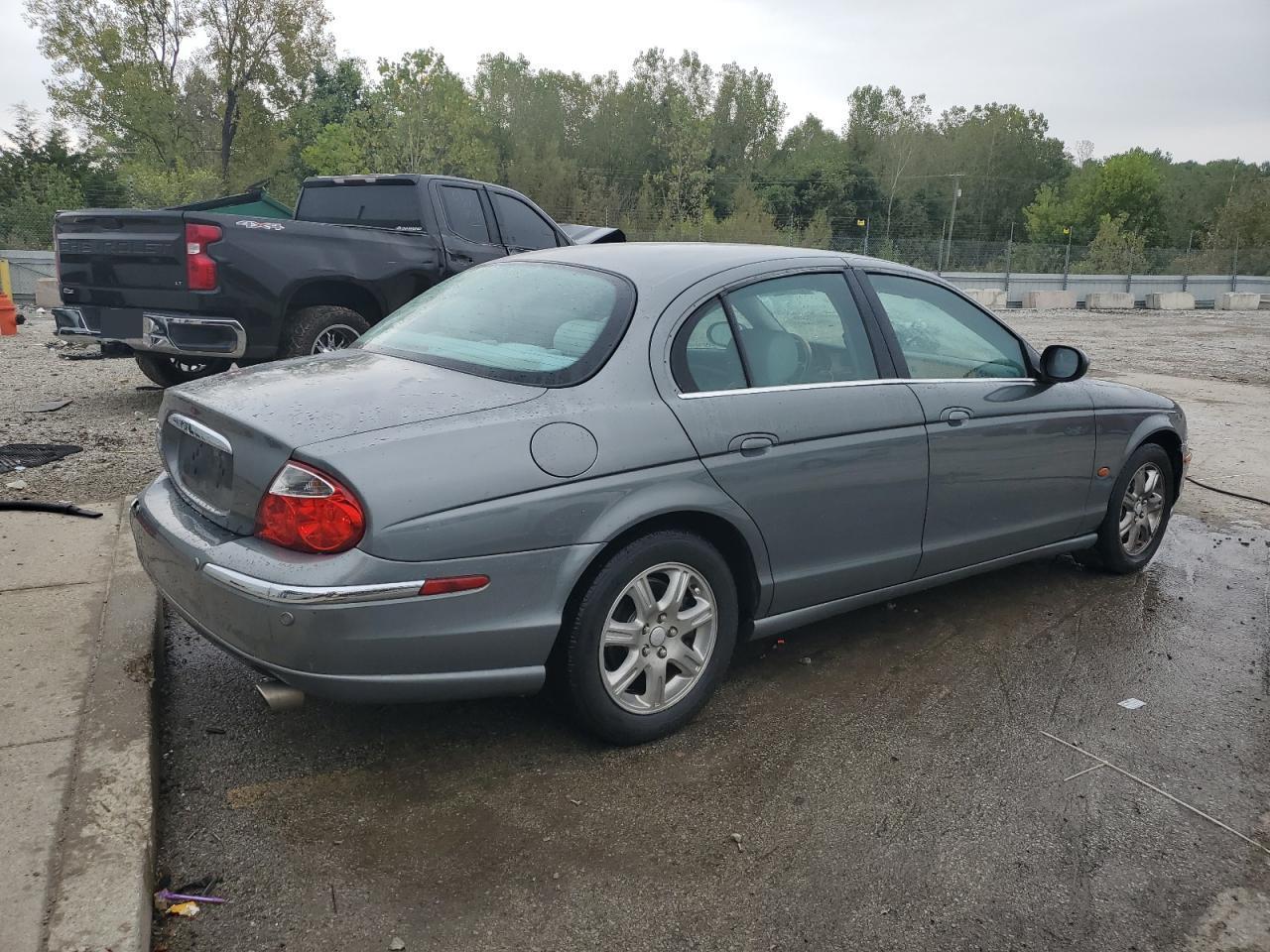 2003 Jaguar S-Type - Image 3