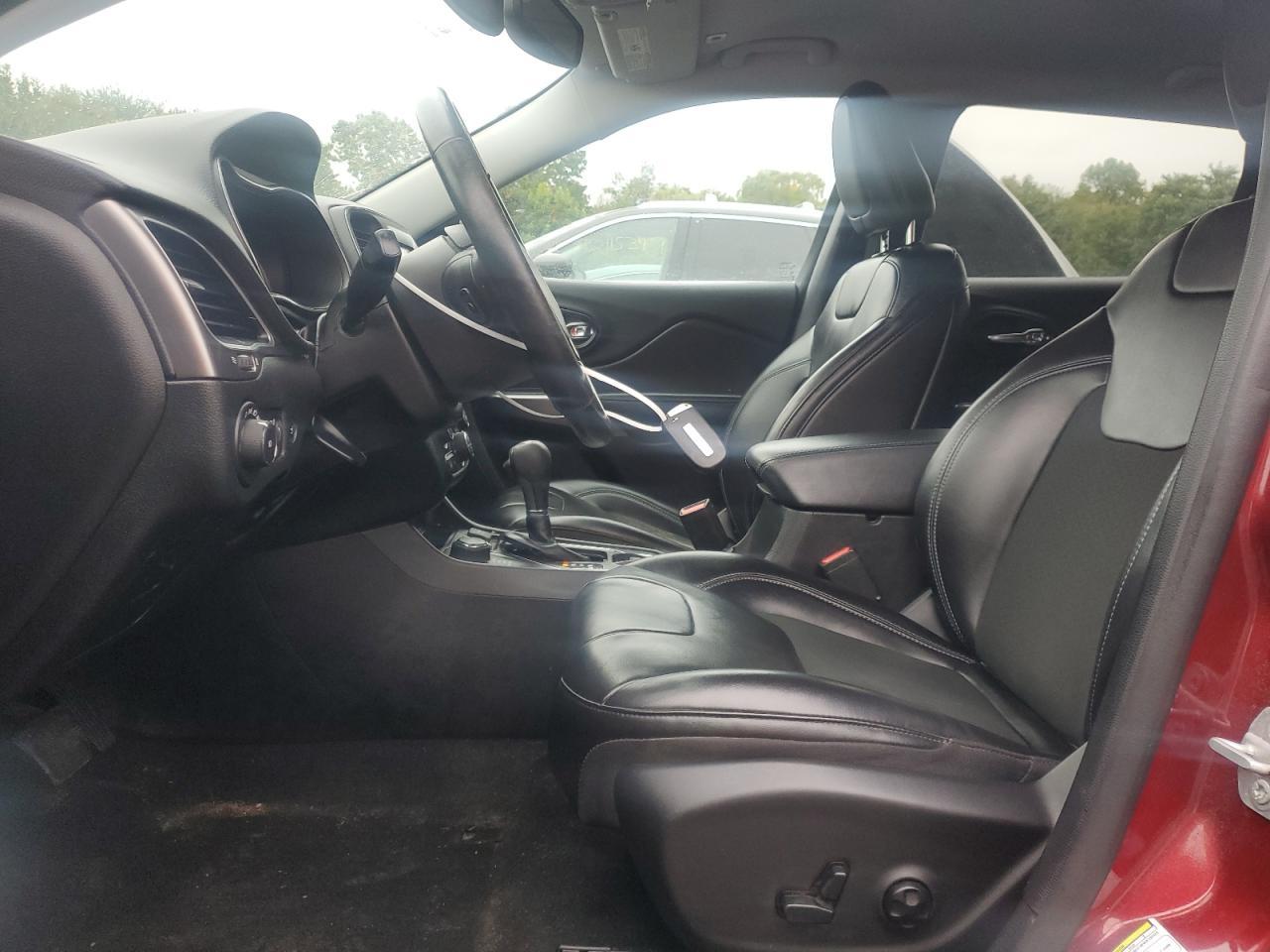 2019 Jeep Cherokee Latitude Plus - Фото 7