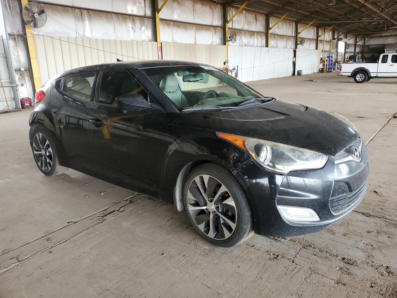 2013 Hyundai Veloster Base - Фото 4