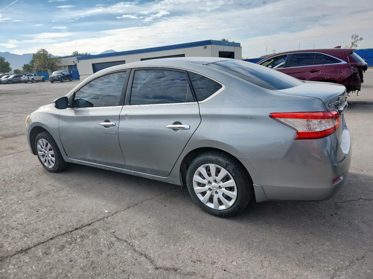 2014 Nissan Sentra S - Фото 2