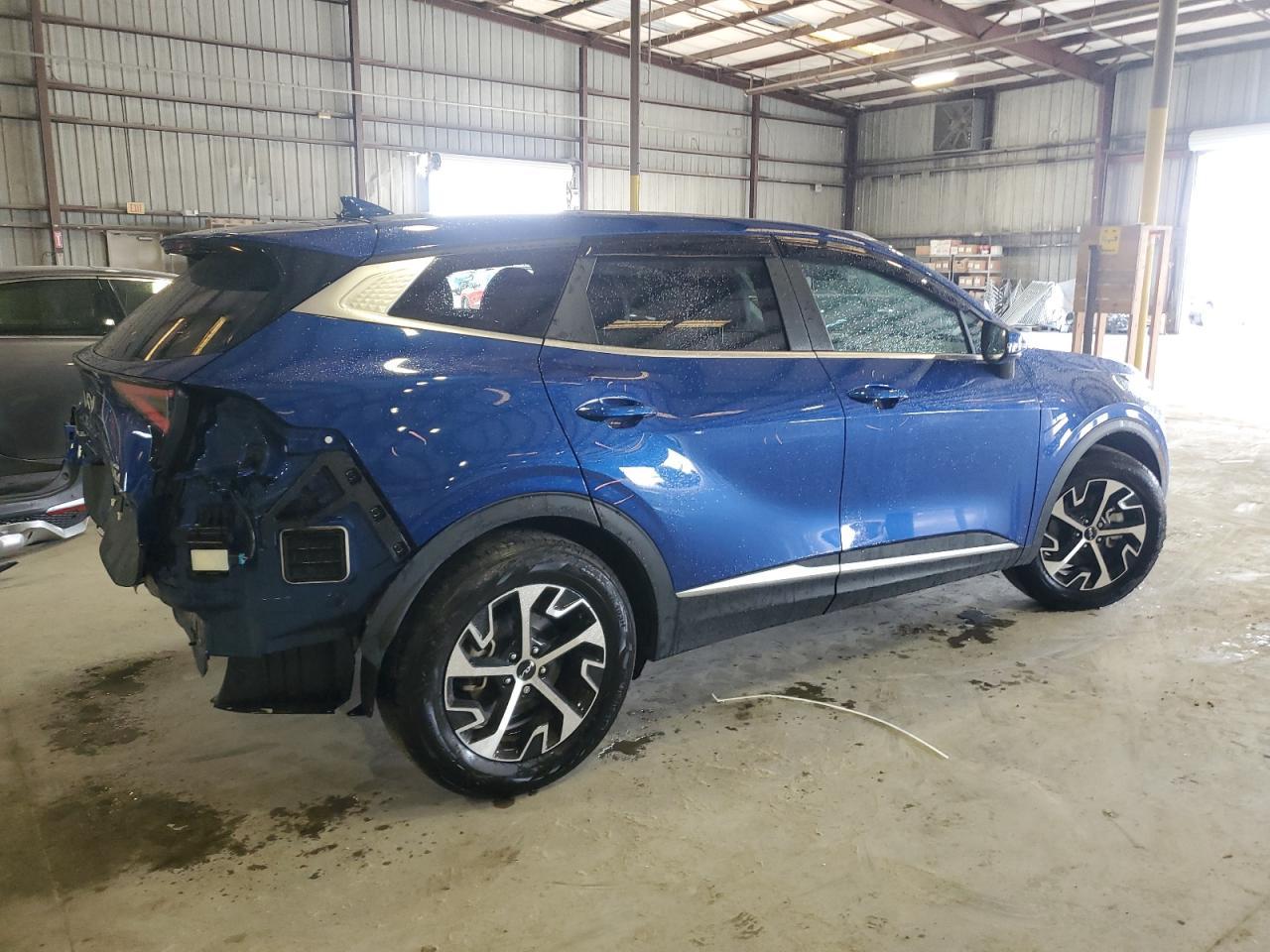 2024 Kia Sportage Ex - Image 3