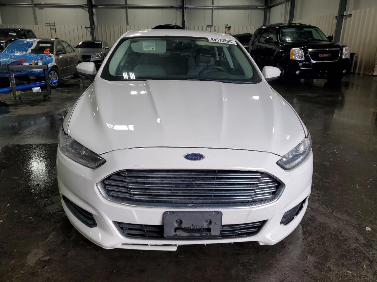 2015 Ford Fusion S - Фото 5
