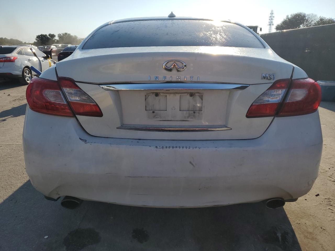 2012 Infiniti M37 - Image 6