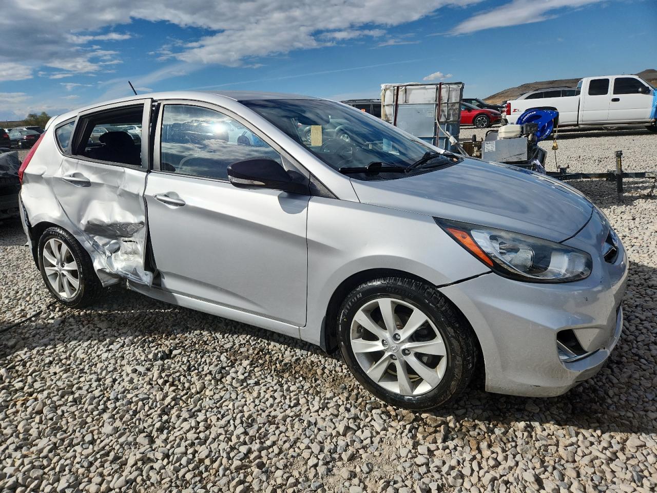 2013 Hyundai Accent Gls - Фото 4