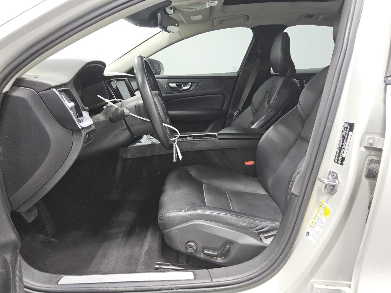 2019 Volvo S60 T5 Momentum - Фото 7