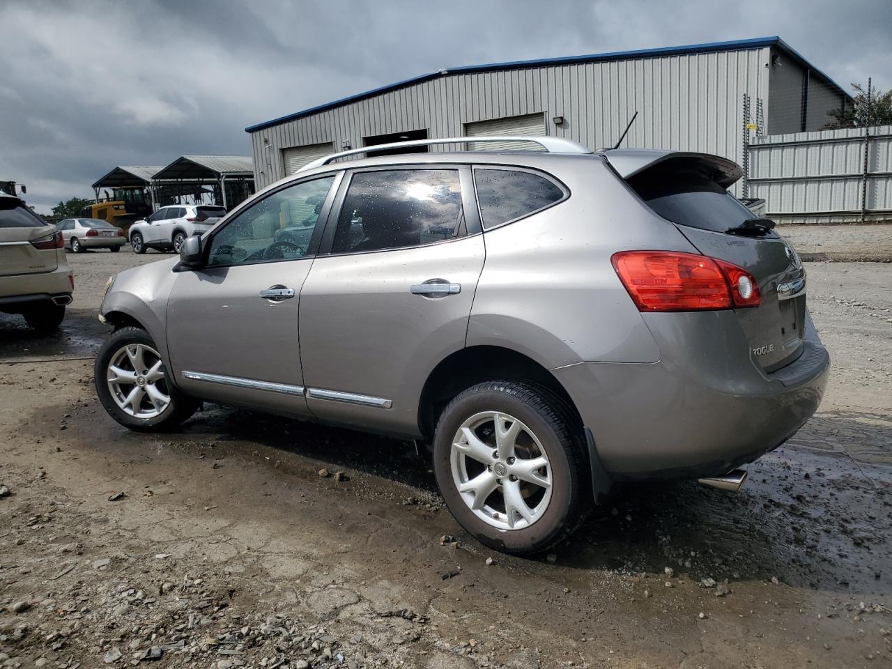 2011 Nissan Rogue S - Фото 2