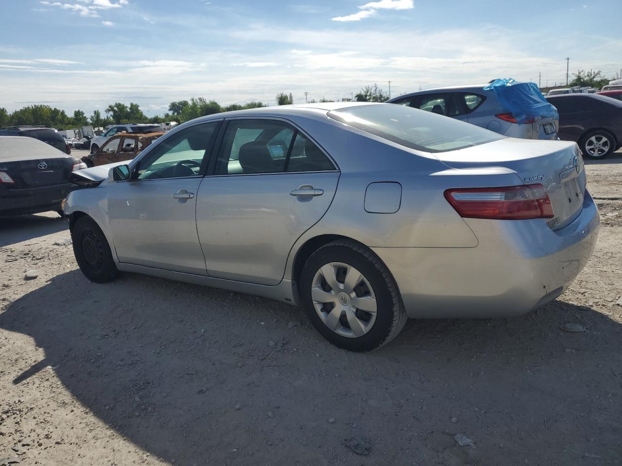 2007 Toyota Camry Ce - Фото 2
