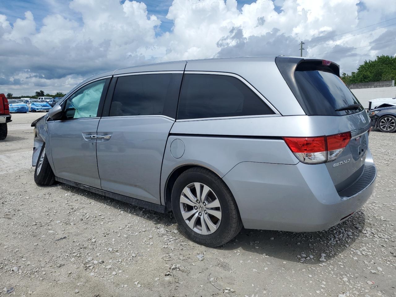 2017 Honda Odyssey Exl - Image 2