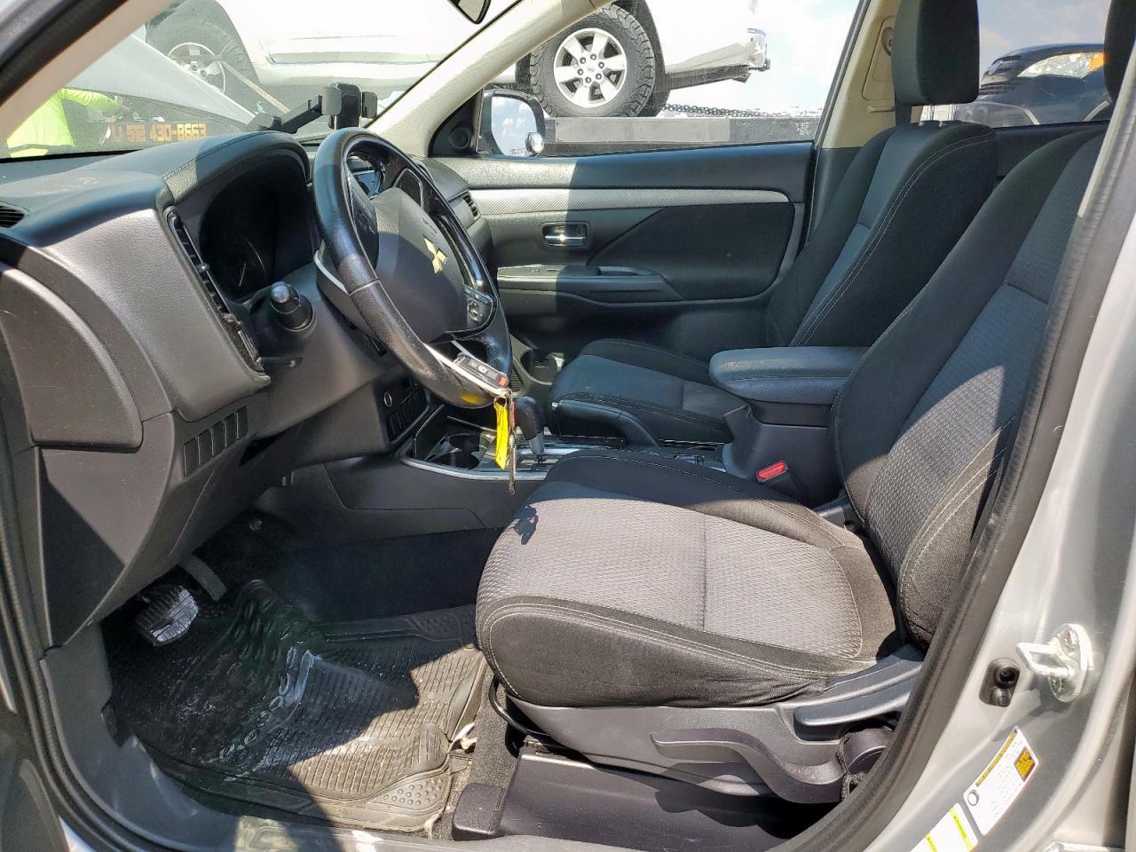 2018 Mitsubishi Outlander Se - Image 7