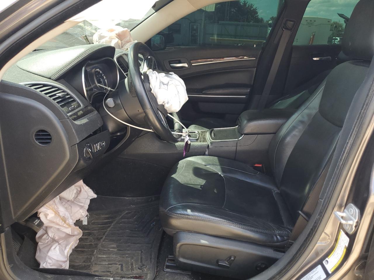 2015 Chrysler 300 Limited - Фото 7