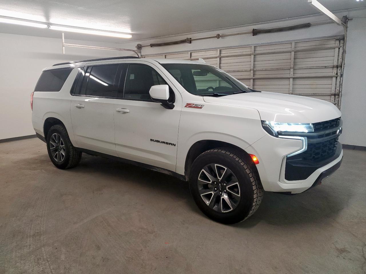 2022 Chevrolet Suburban K1500 Z71 - Image 4