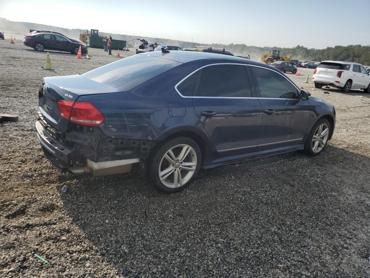 2015 Volkswagen Passat Sel - Image 3