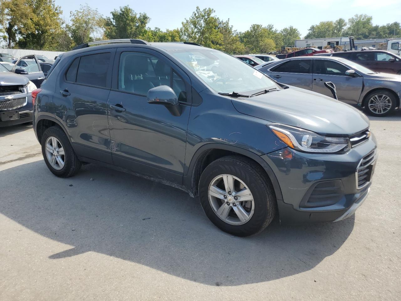 2022 Chevrolet Trax 1Lt - Image 4