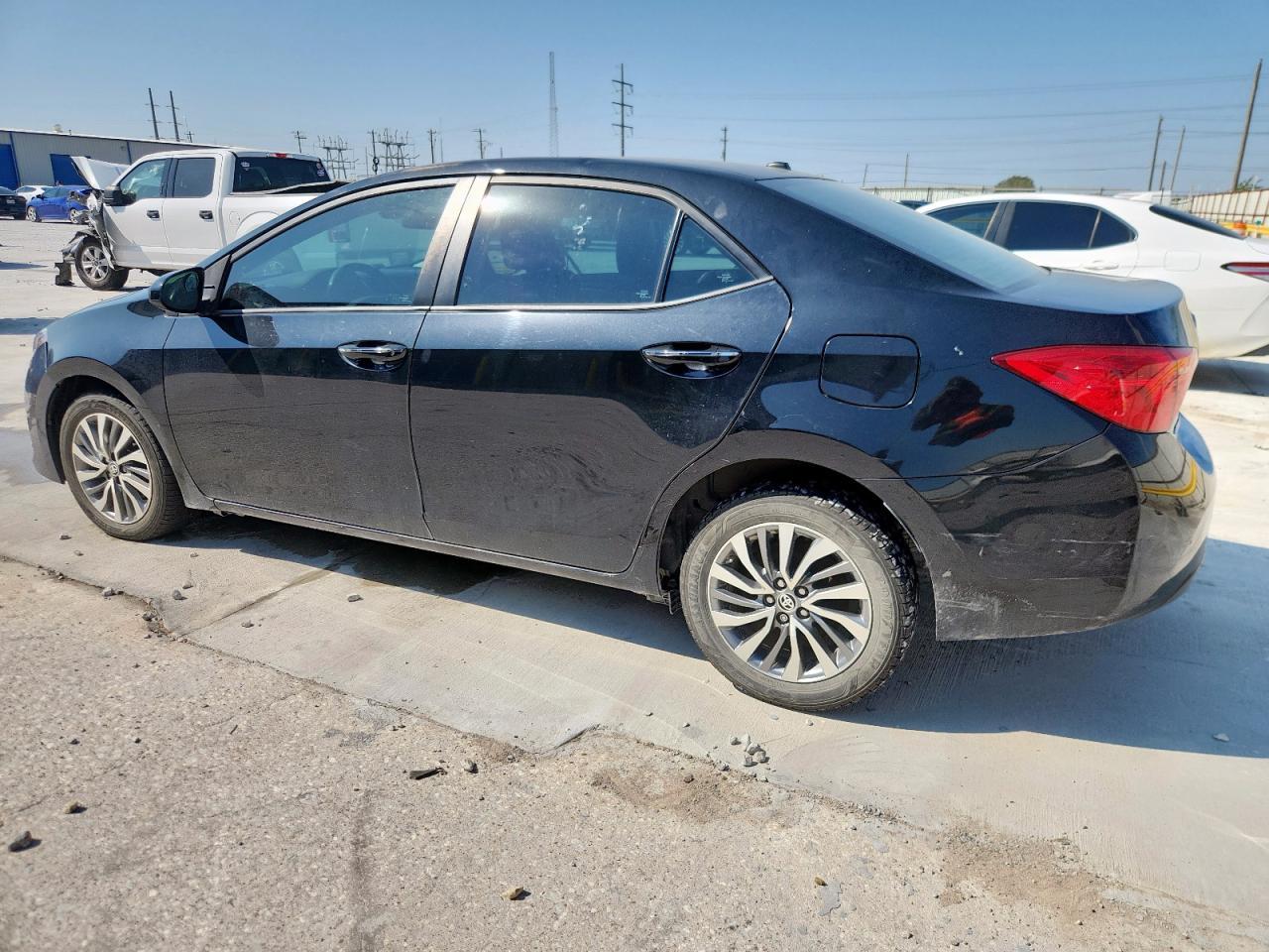 2019 Toyota Corolla L - Фото 2