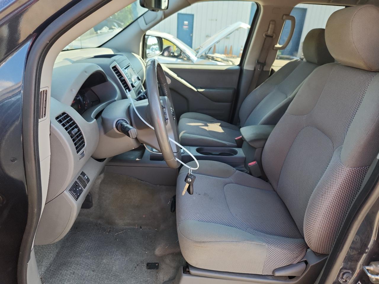 2018 Nissan Frontier S - Image 7