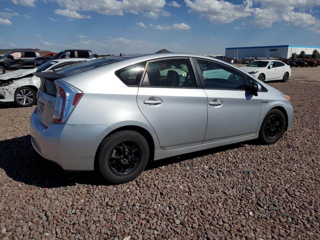 2014 Toyota Prius - Image 3