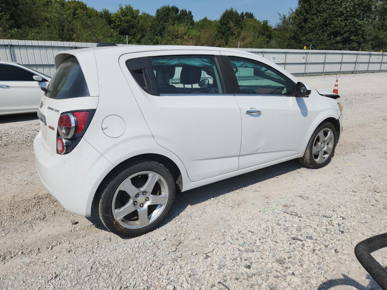 2015 Chevrolet Sonic Ltz - Image 3
