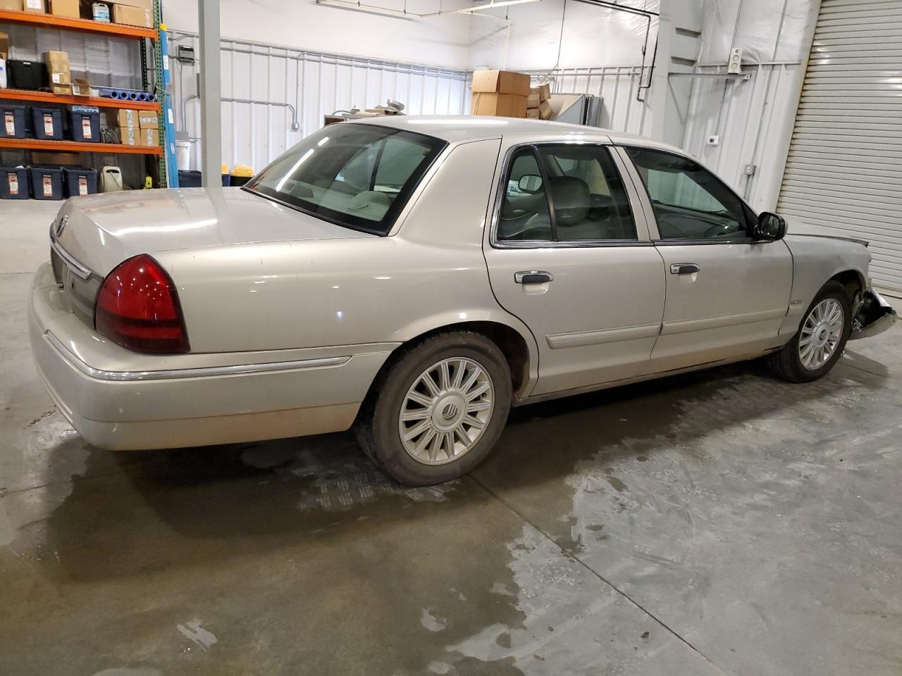 2009 Mercury Grand Marquis Ls - Фото 3