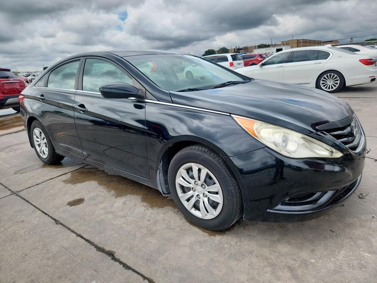 2011 Hyundai Sonata Gls - Image 4