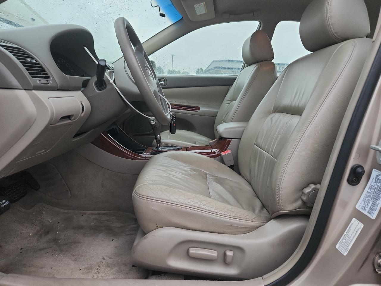 2002 Toyota Camry Le - Image 7