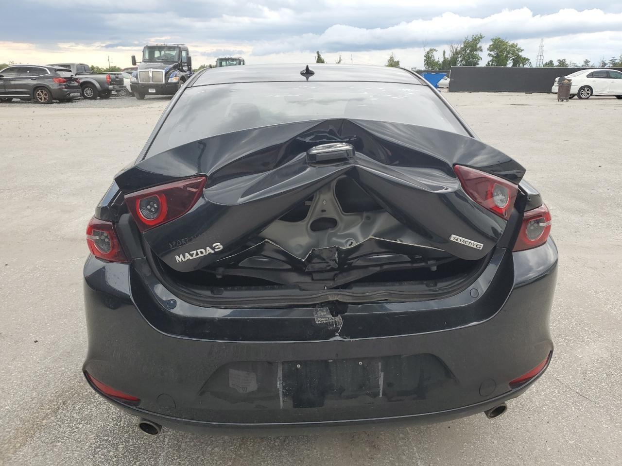 2020 Mazda 3 Premium - Image 6