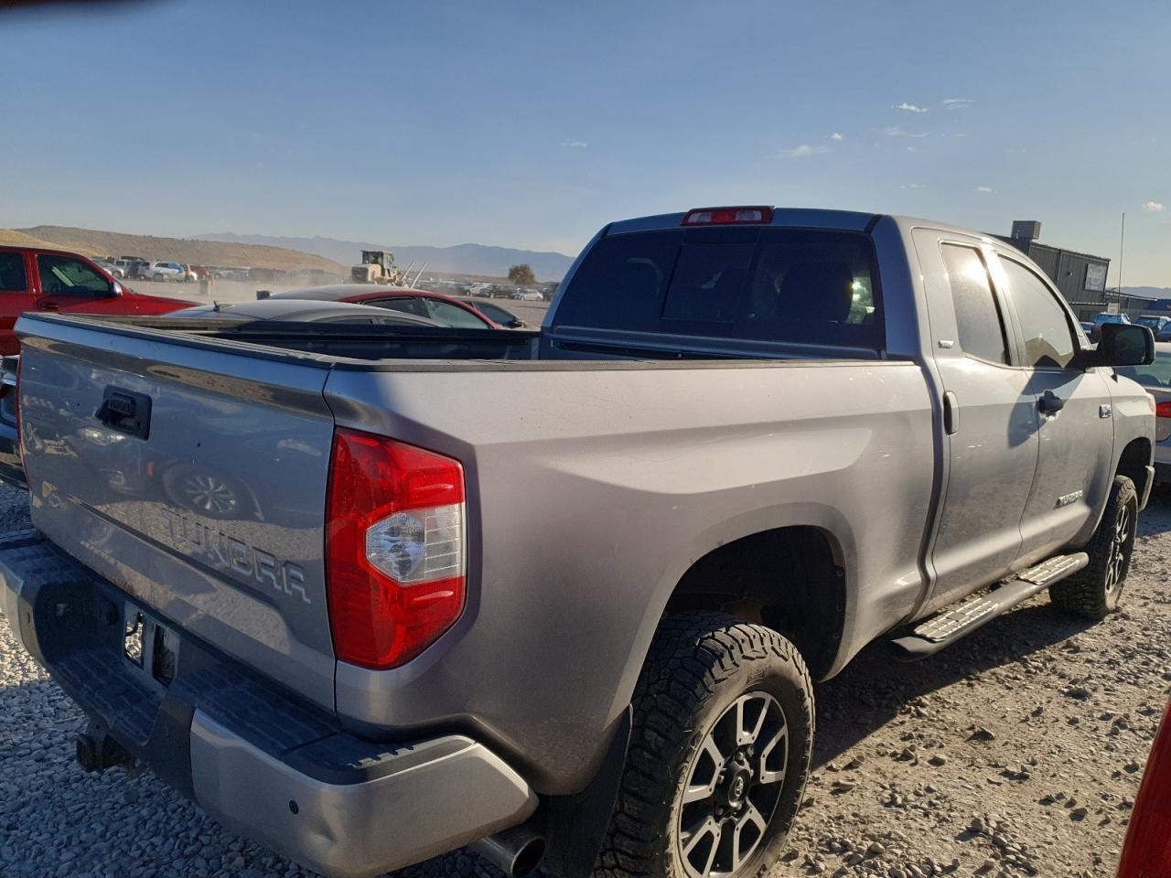 2017 Toyota Tundra Double Cab Sr - Image 3