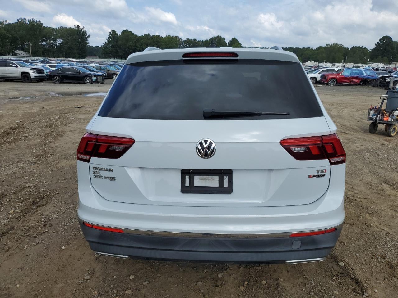 2018 Volkswagen Tiguan Se - Фото 6