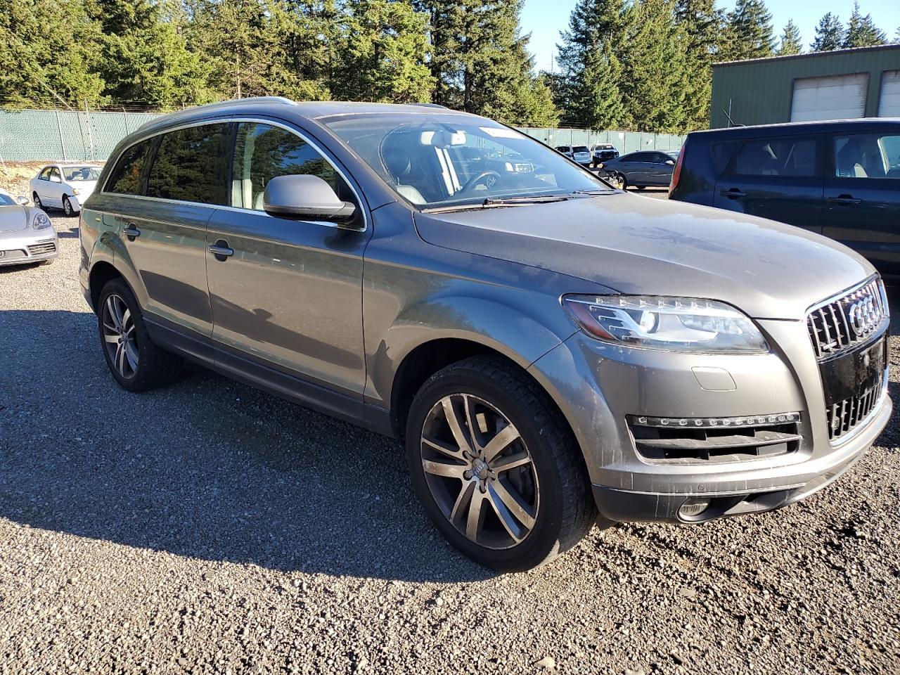 2013 Audi Q7 Premium Plus - Image 4