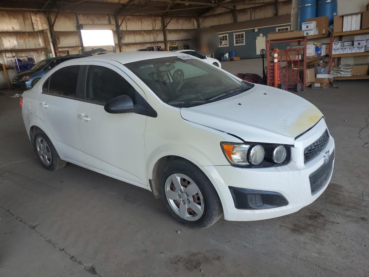 2015 Chevrolet Sonic Ls - Image 4