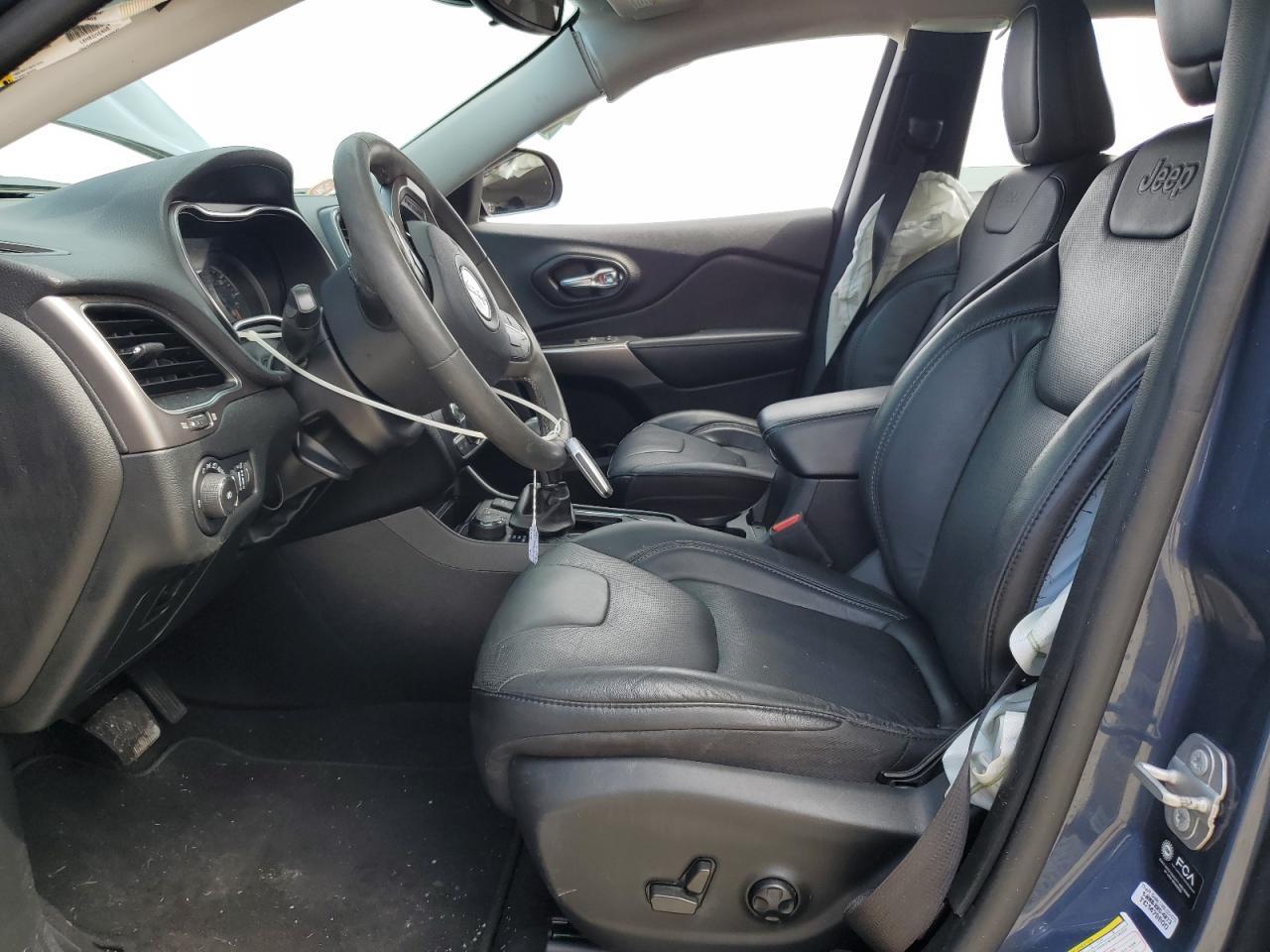 2021 Jeep Cherokee Latitude Lux - Image 7