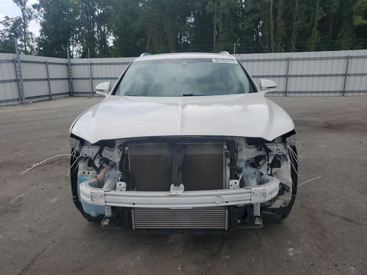 2019 Lincoln Nautilus - Image 5