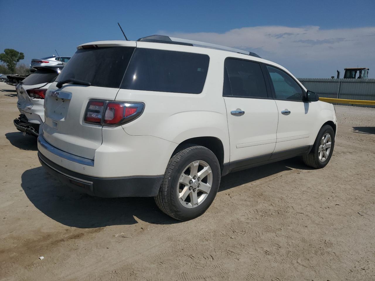 2015 GMC Acadia Sle - Image 3