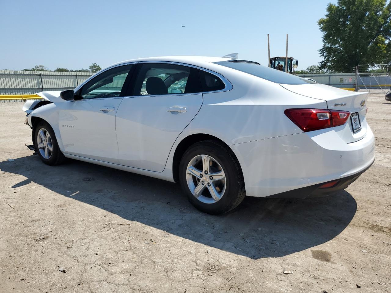 2024 Chevrolet Malibu Lt - Image 2