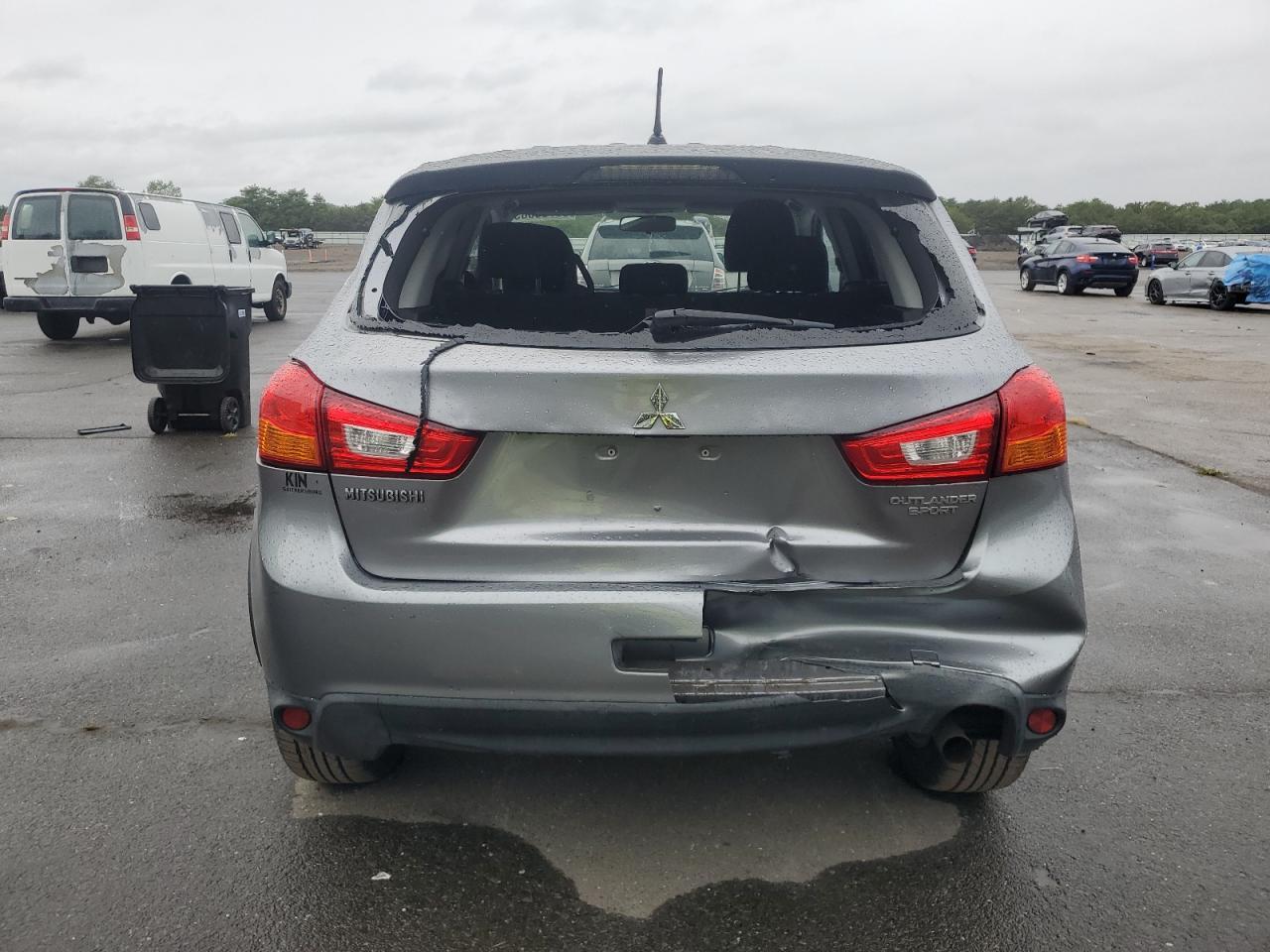 2016 Mitsubishi Outlander Sport Es - Image 6