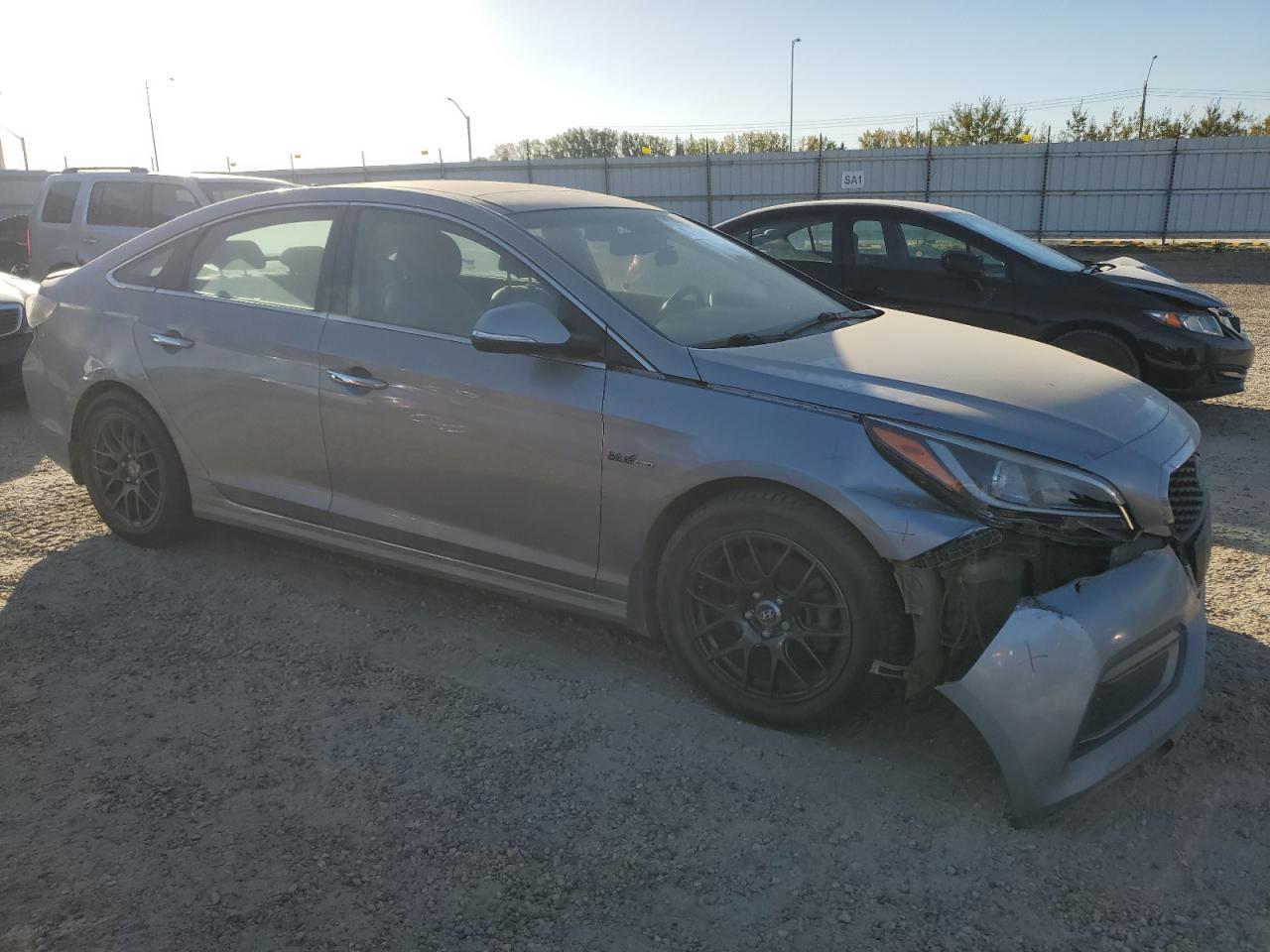 2016 Hyundai Sonata Hybrid - Image 4