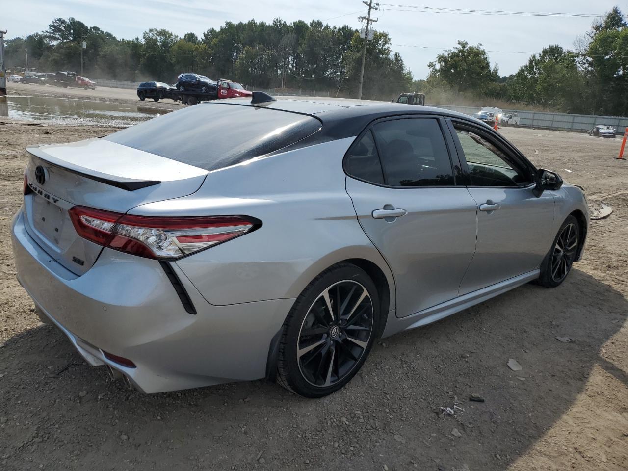2019 Toyota Camry Xse - Фото 3