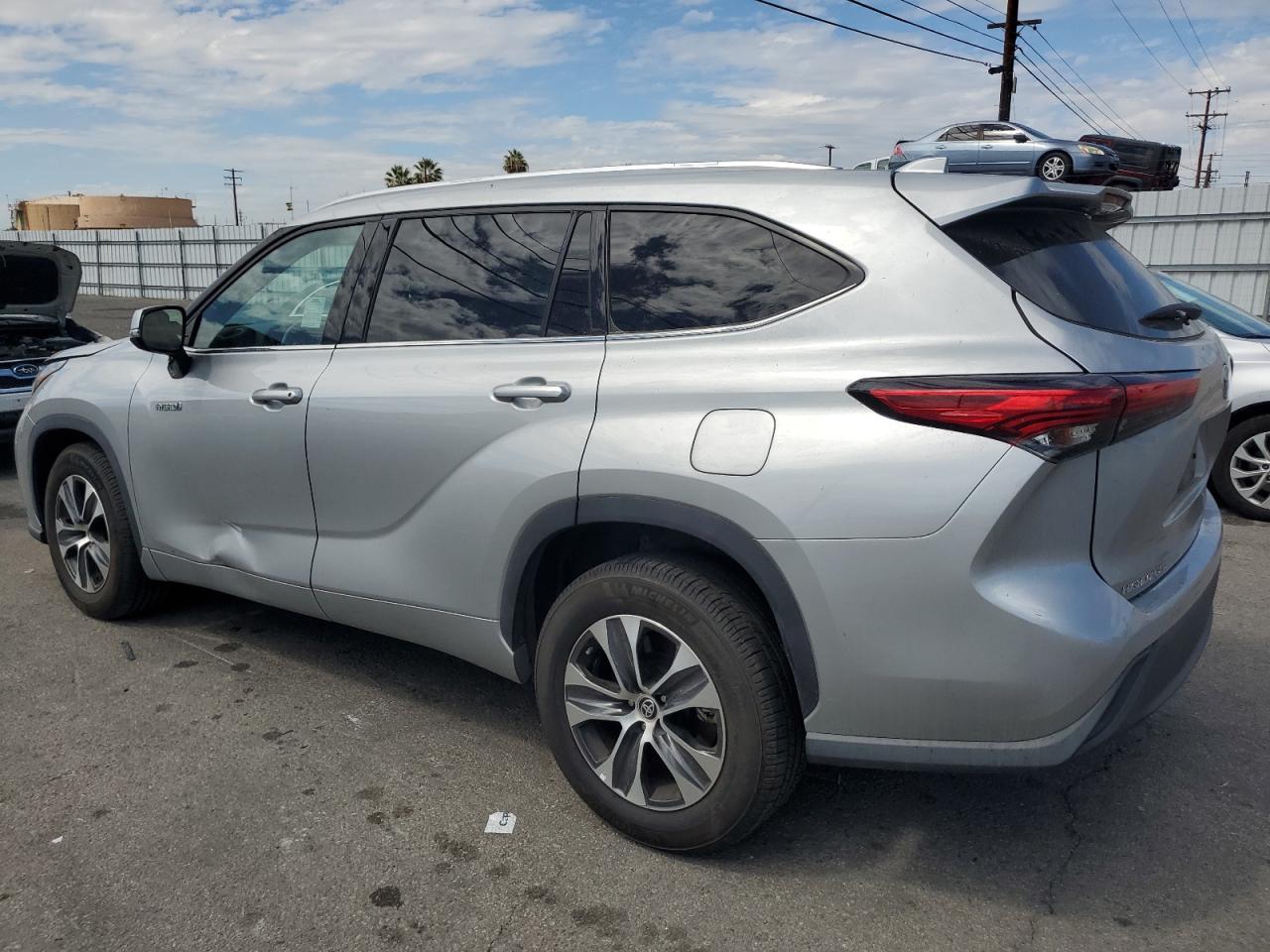 2021 Toyota Highlander Hybrid Xle - Фото 2