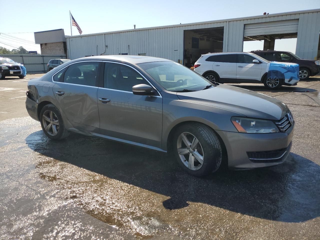 2013 Volkswagen Passat Se - Фото 4