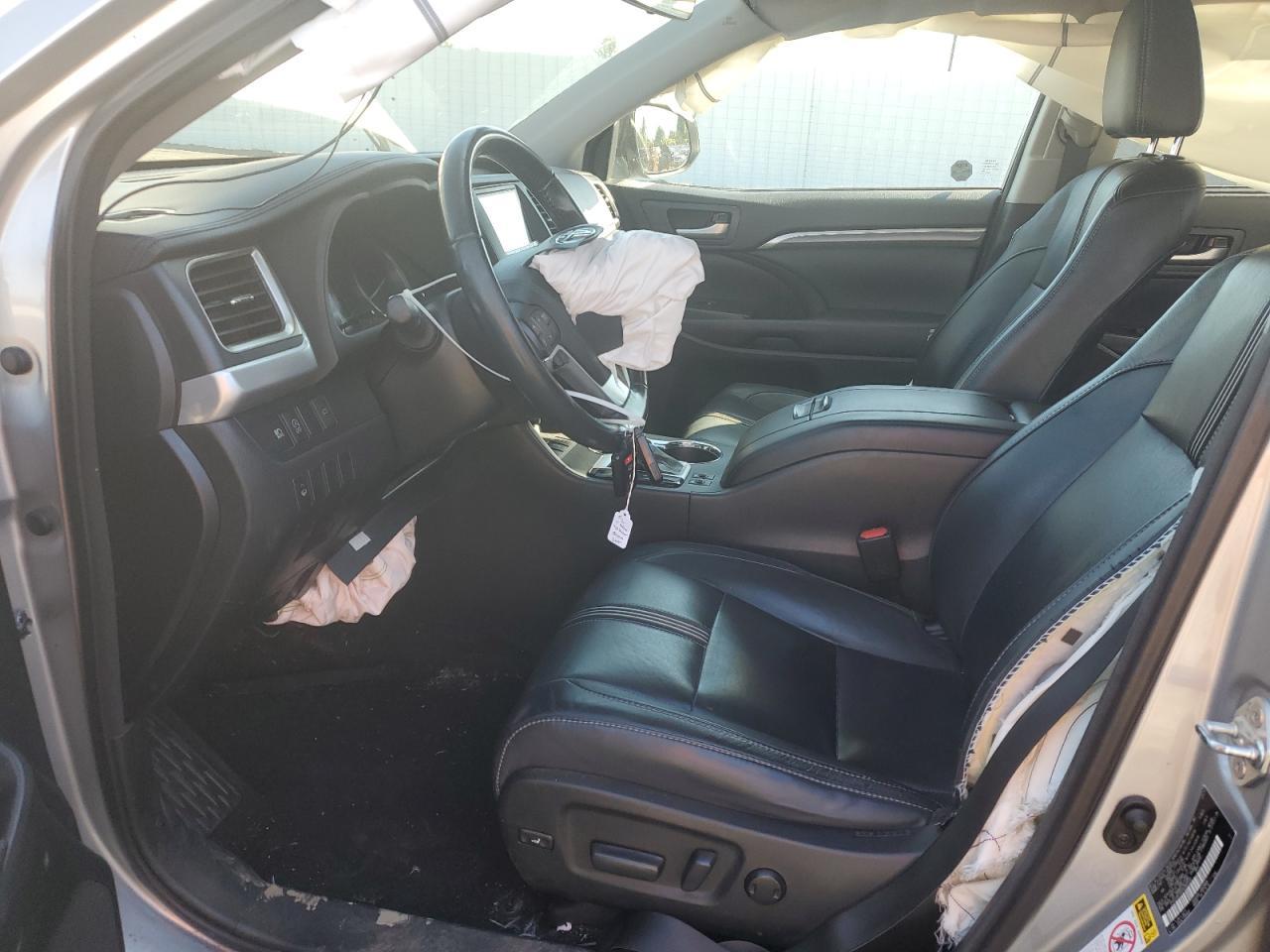 2017 Toyota Highlander Se - Фото 7